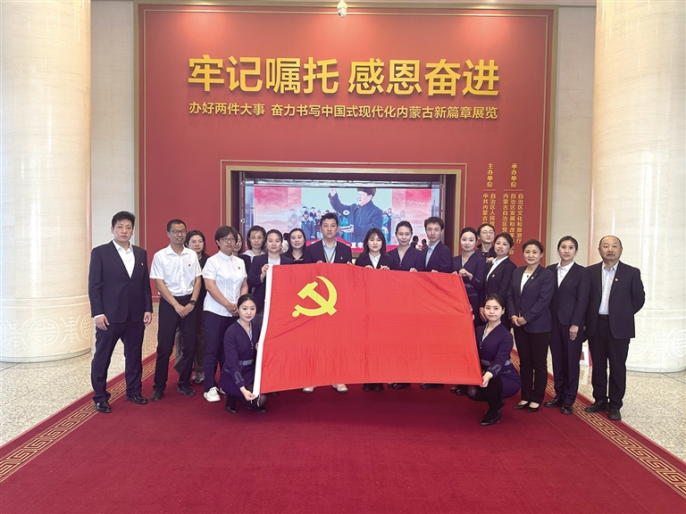 用“政策凝心” 奏響“團(tuán)結(jié)和聲”——2025年全區(qū)“民族政策宣傳月”“民族法治宣傳周”工作掃描